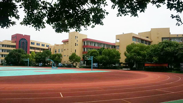 新堰案例-溫州龍港第三中學(xué)外墻工程