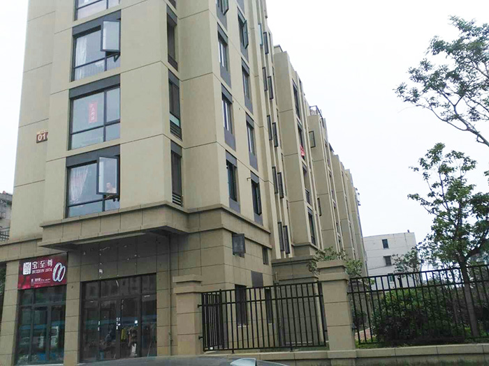 新堰案例-湖州城市公交站真石漆工程舟山東港黃河花園內(nèi)墻乳膠漆30000方